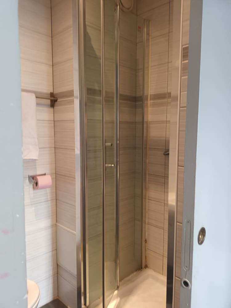 hotel azur montmartre