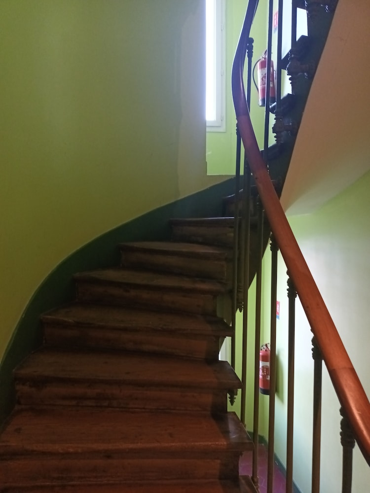 hotel azur montmartre