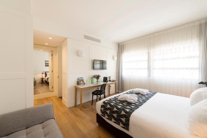 lily and bloom hotel