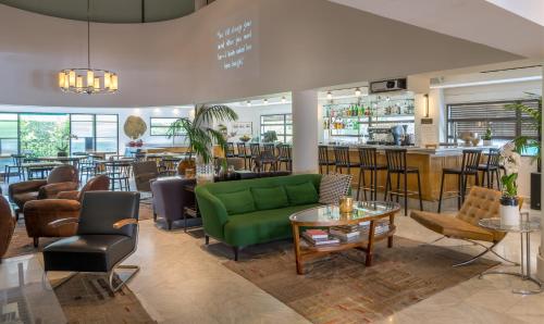 lily and bloom hotel