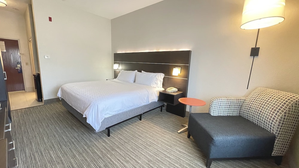 holiday inn express hotel and suites decatur by ihg