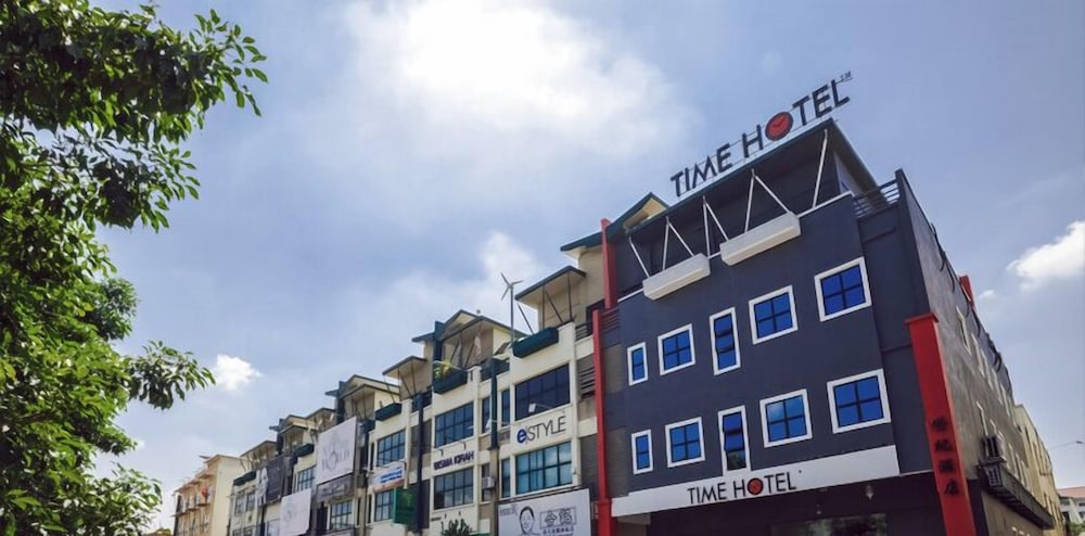 time hotel kuchai lama