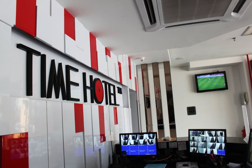 time hotel kuchai lama