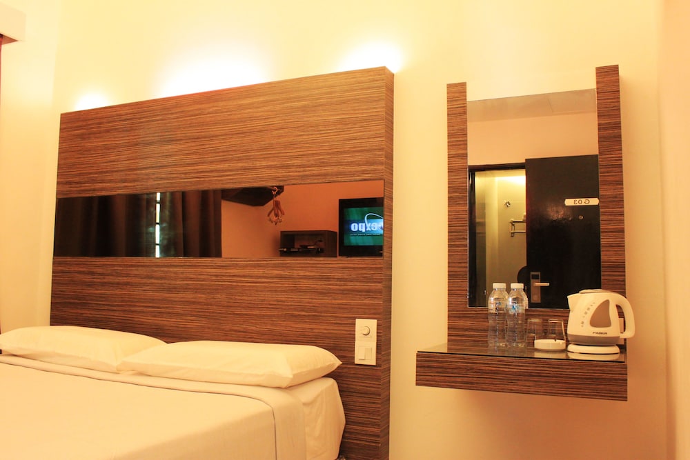 time hotel kuchai lama