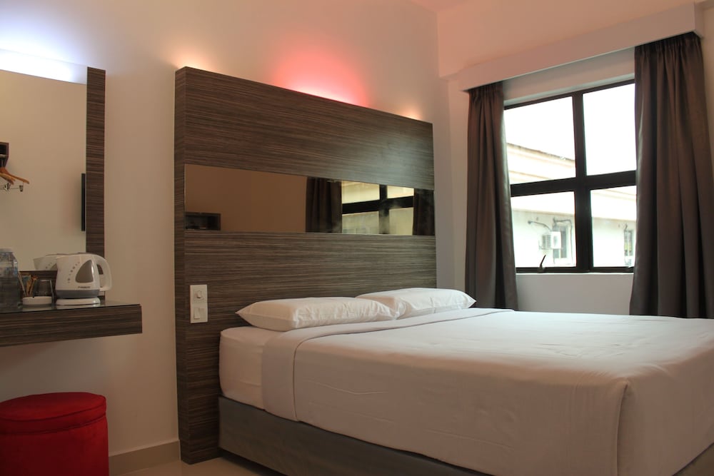 time hotel kuchai lama