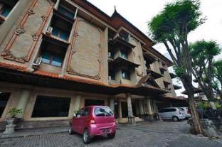 taman suci hotel