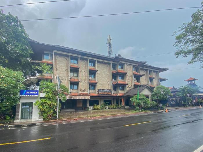 taman suci hotel