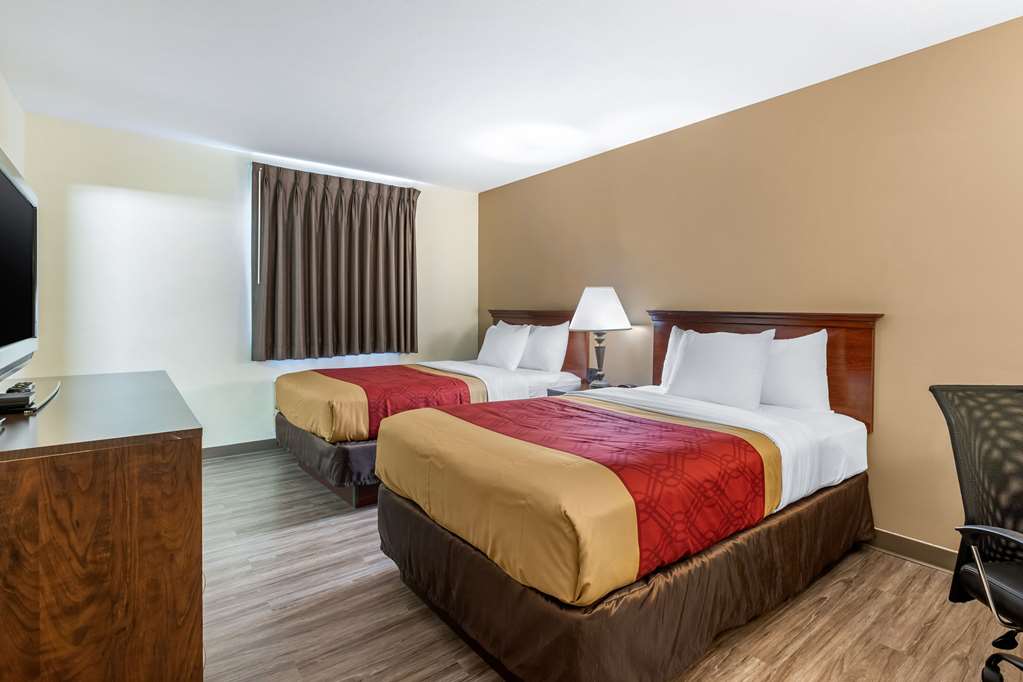econo lodge inn and suites fairgrounds