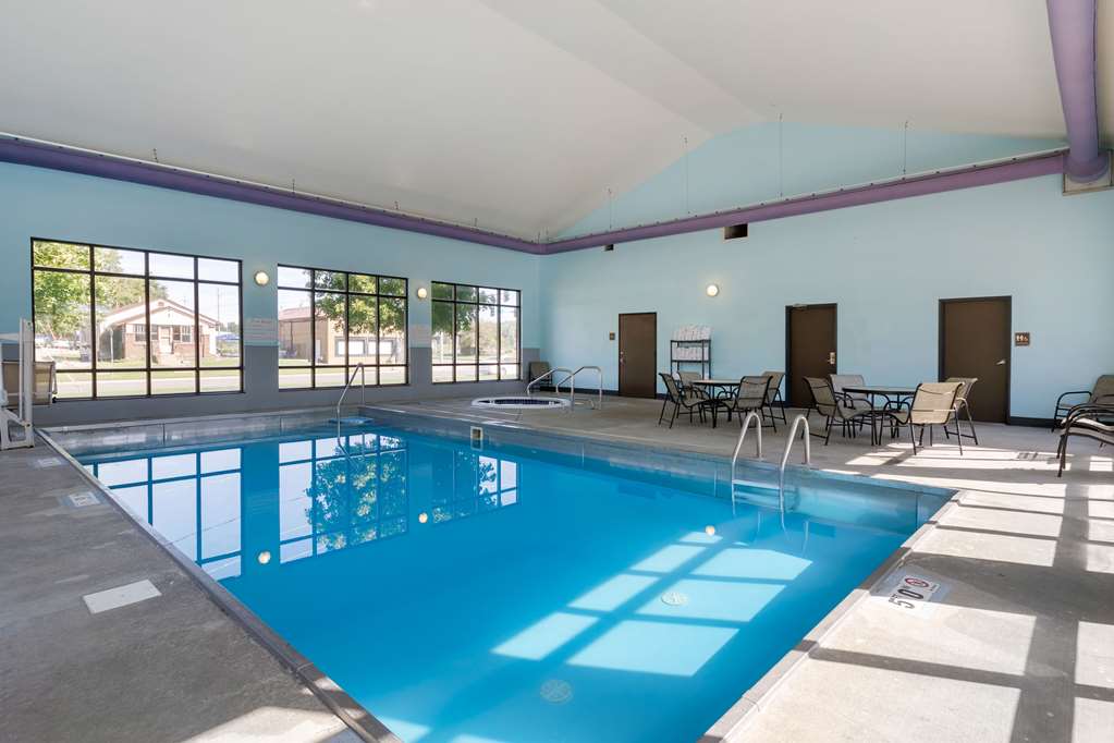 econo lodge inn and suites fairgrounds
