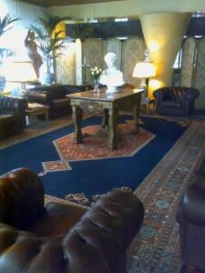 Hotel-Img