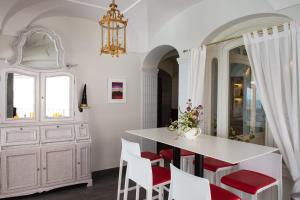 Taverna Del Capitano,Marina Del Cantone>>Amalfi Coast,4 star