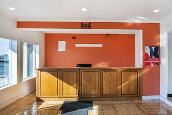 oyo townhouse dodge city ks