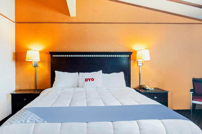 oyo townhouse dodge city ks