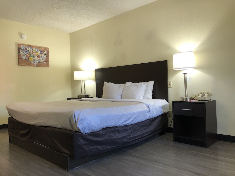 econo lodge dothan
