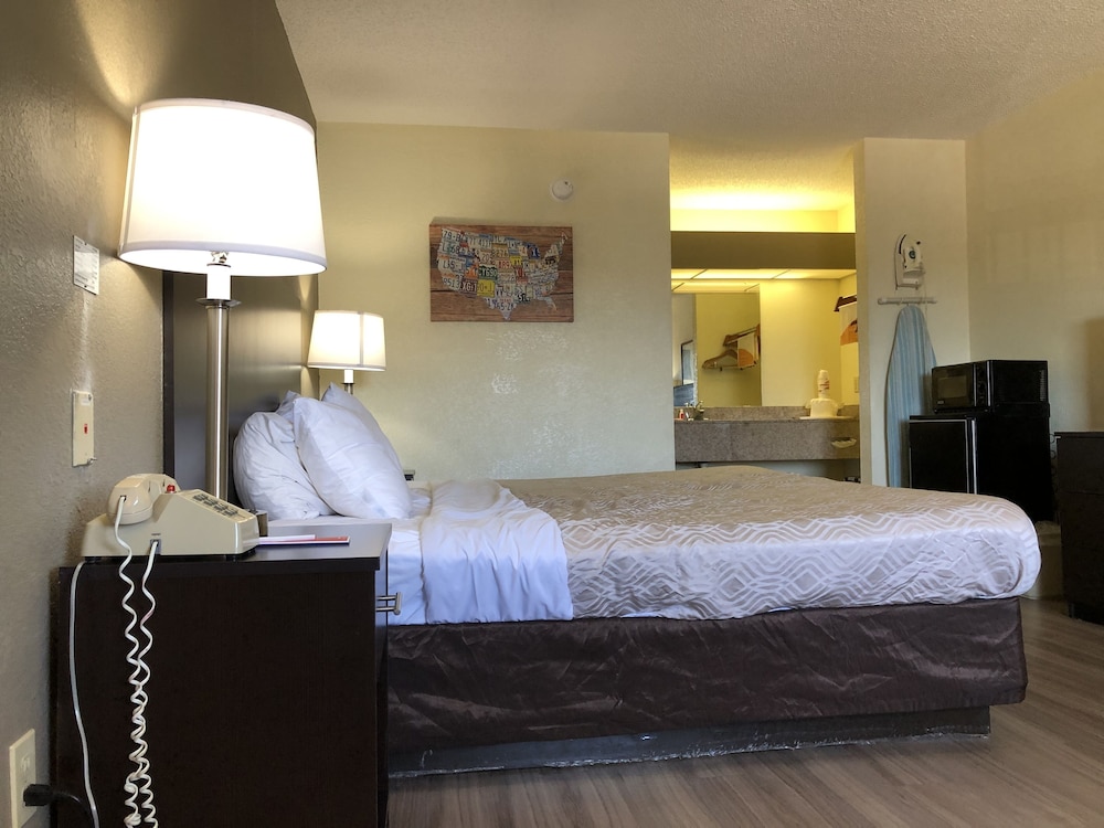 econo lodge dothan