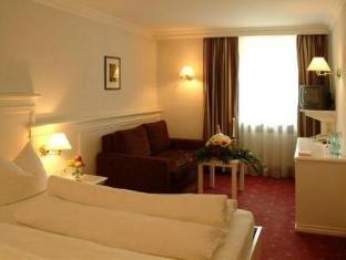 hotel post
