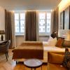 hotel post
