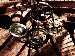 nickys handlebar hotel