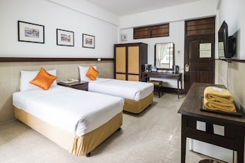 sakulchai place hotel