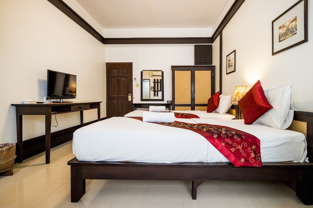 sakulchai place hotel