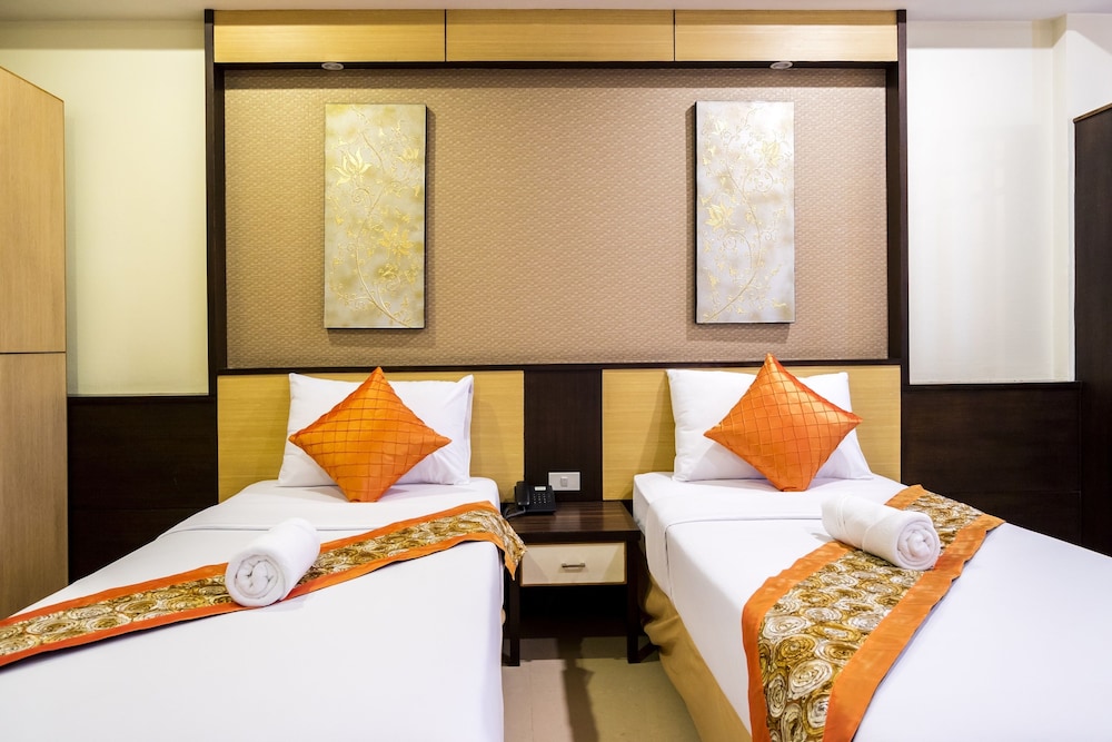 sakulchai place hotel