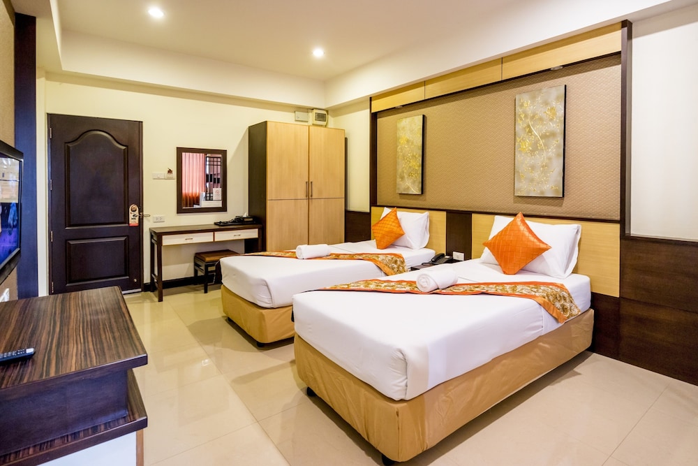 sakulchai place hotel