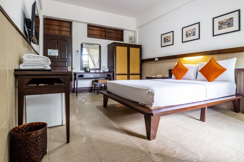 sakulchai place hotel