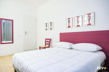 lia art hotel