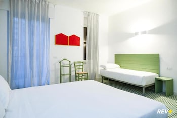 lia art hotel