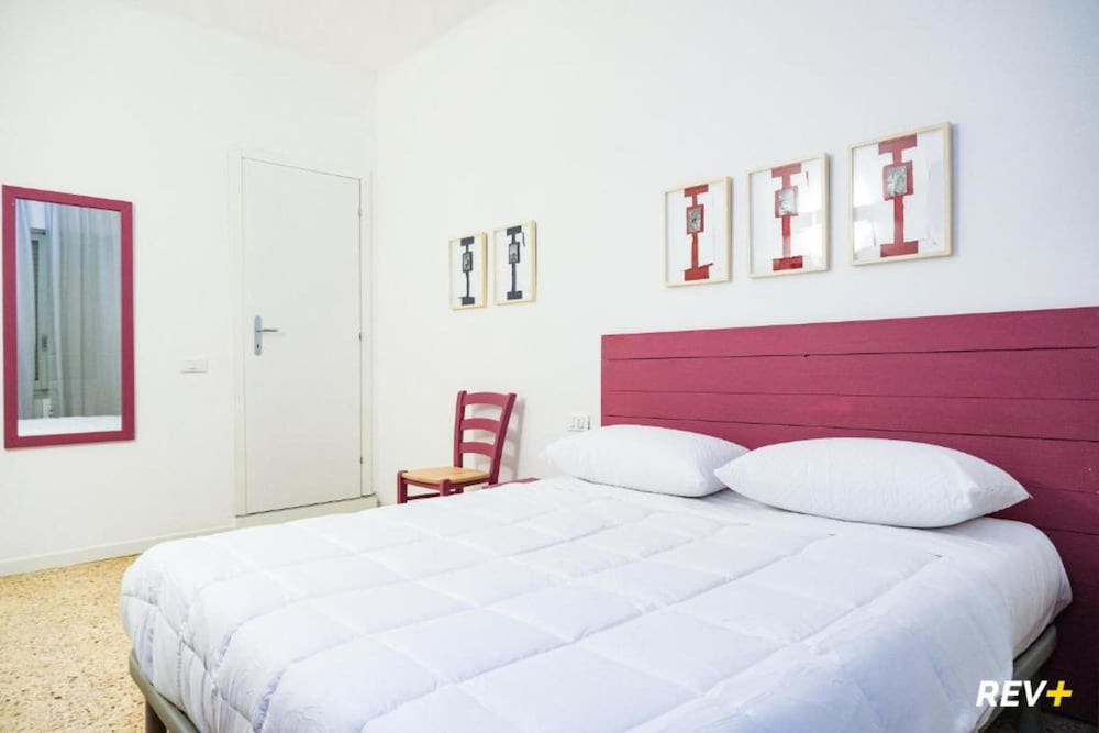 lia art hotel