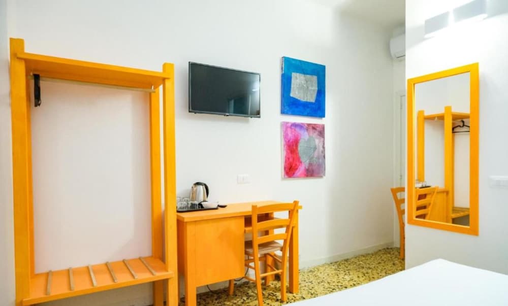 lia art hotel