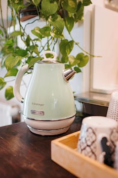 tomato urban retreat