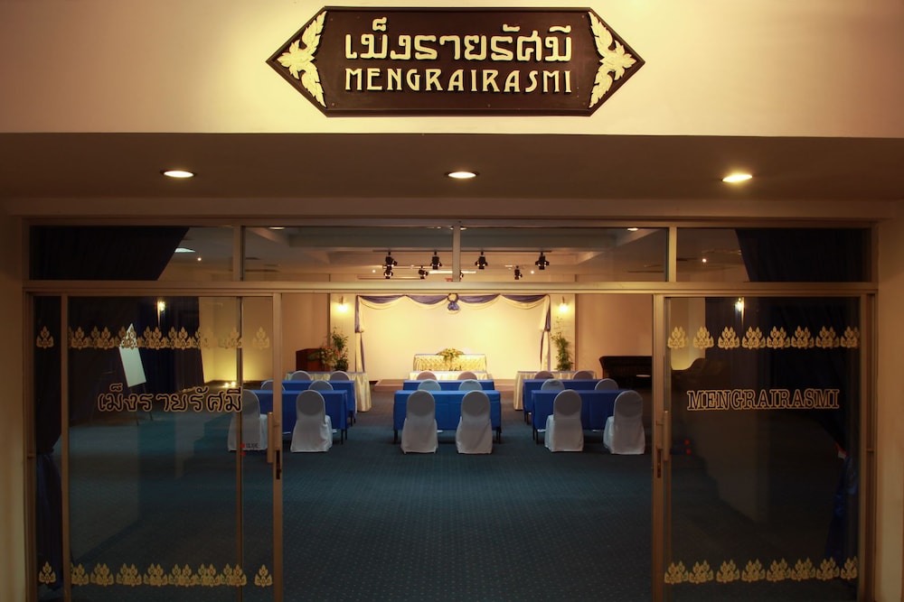 ymca international hotel