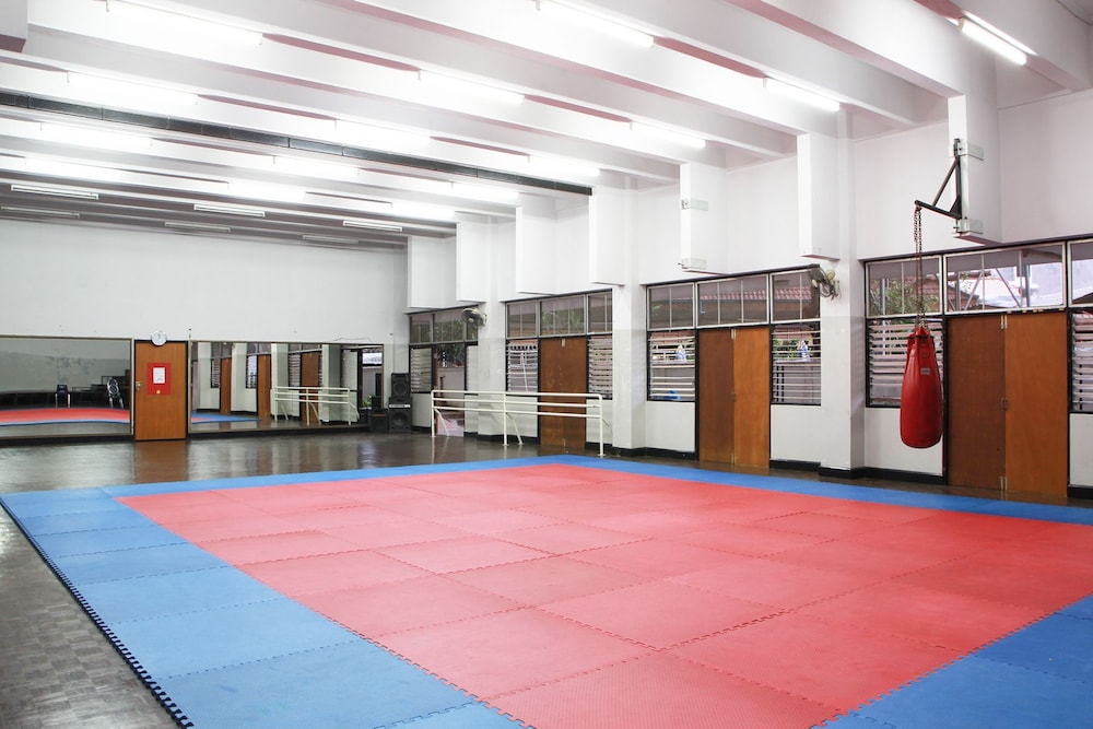 ymca international hotel