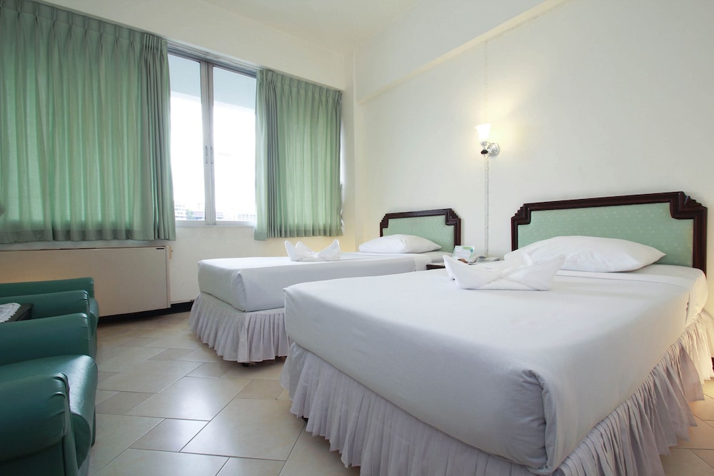 ymca international hotel