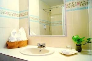 ymca international hotel