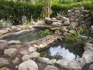 Bizafrika Guest Lodge & Conference Center,Durban>>Berea,4 star