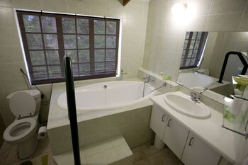 bizafrika guest lodge and conference center