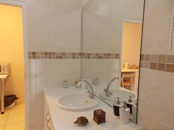 bizafrika guest lodge and conference center