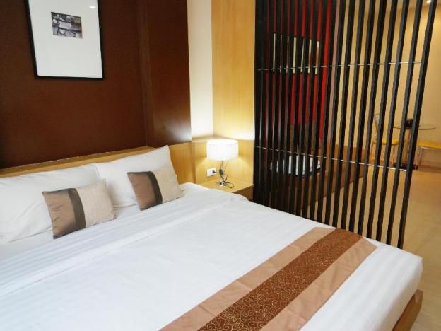 silom convent garden