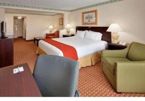 holiday inn express hotel and suites easton by ihg