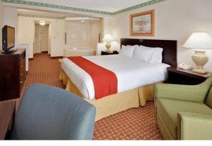 holiday inn express hotel and suites easton by ihg