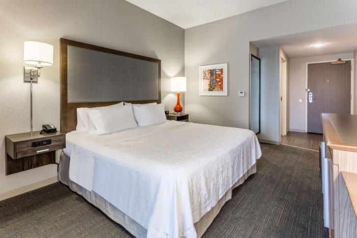 hampton inn eau claire