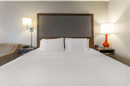 hampton inn eau claire