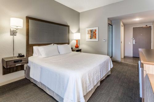 hampton inn eau claire