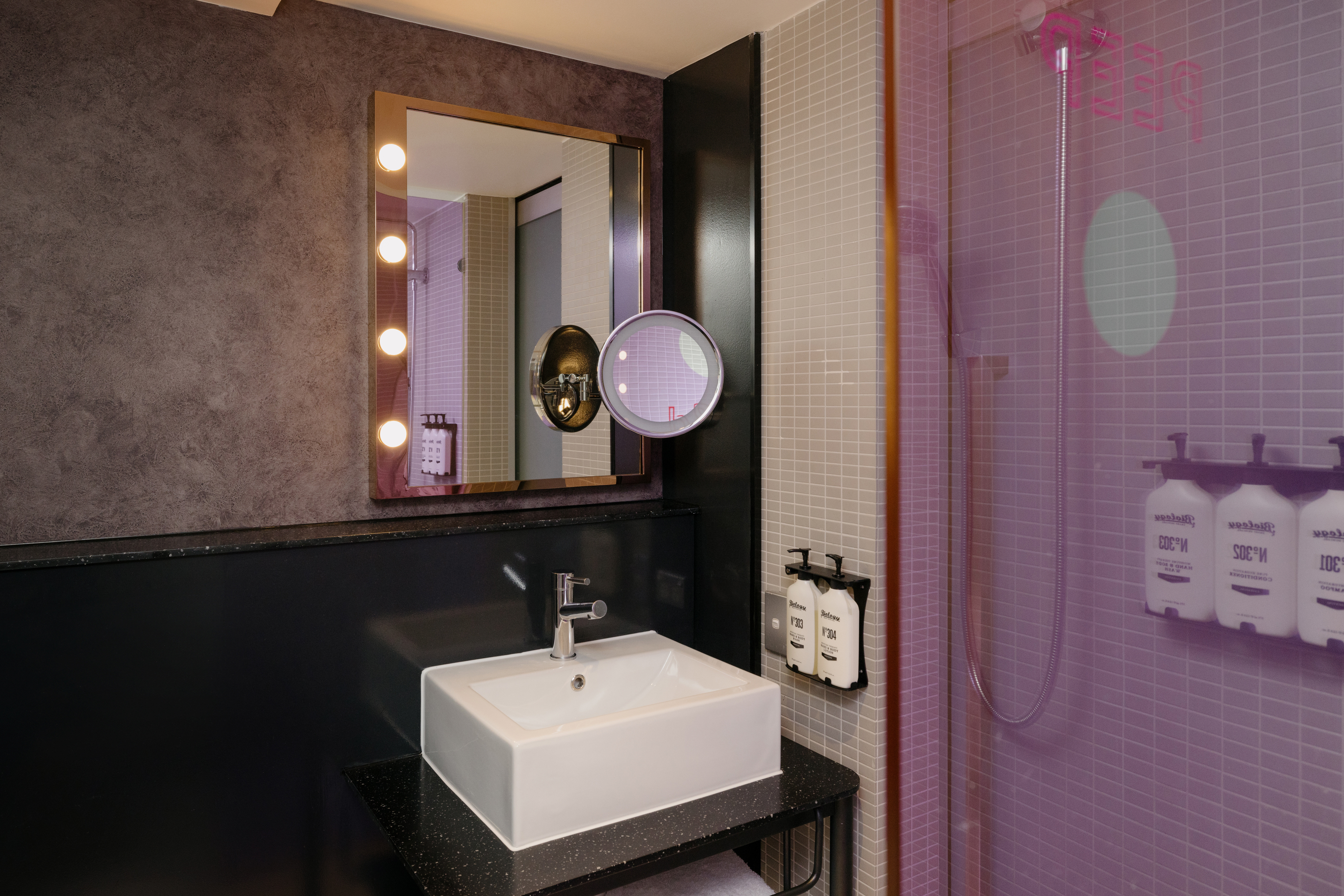 hotel indigo sydney potts point by ihg