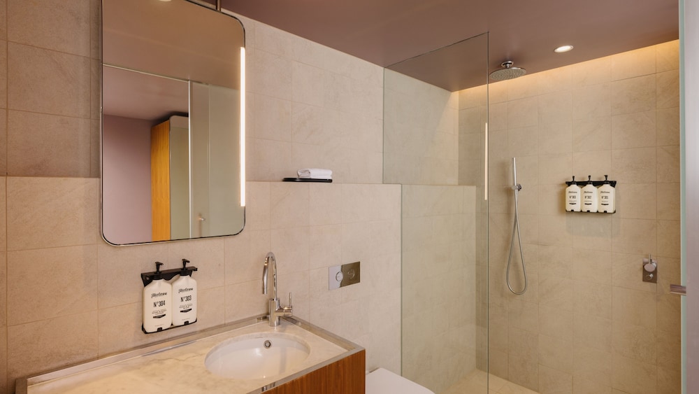 hotel indigo sydney potts point by ihg