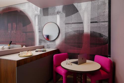 hotel indigo sydney potts point by ihg