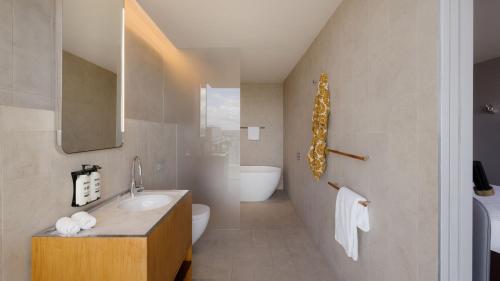 hotel indigo sydney potts point by ihg