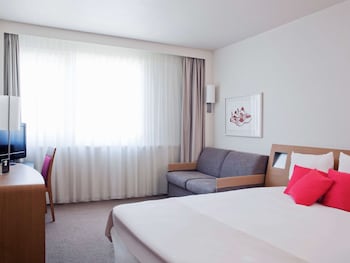 novotel edinburgh park